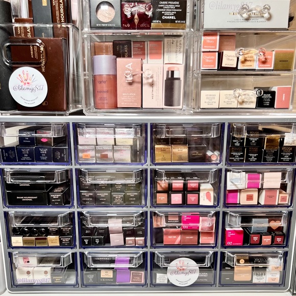 HIGH-END MAKEUP MYSTERY BOX NWT - Picture 7 of 14